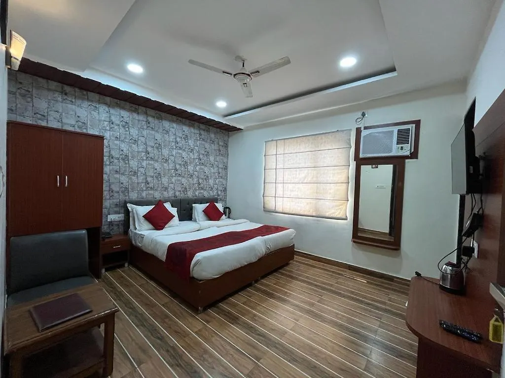 Varanasi Group Of Hotels !! Top Rated & Most Awarded Property In Varanasi !! 4*,